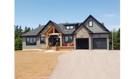 Cultured stone front in Queens County