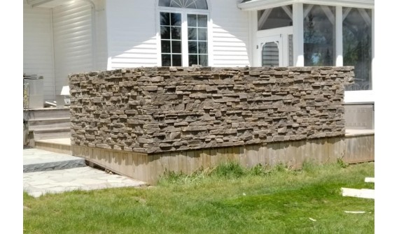Outdoor kitchen w/BBQ, queens county, fusion stone.